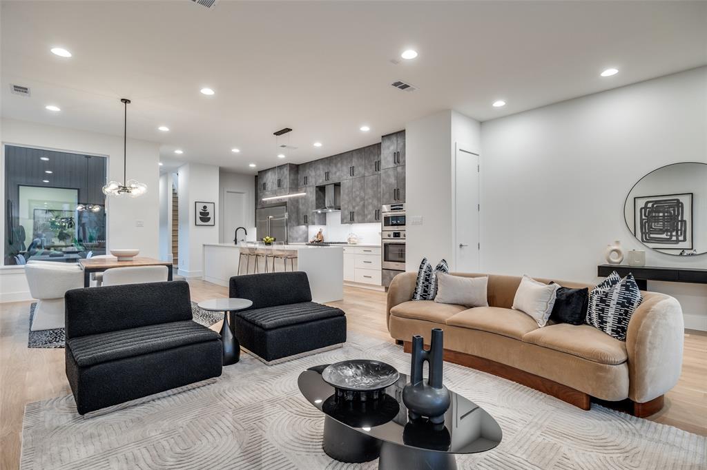 NTERURBAN HILLS - Residential
