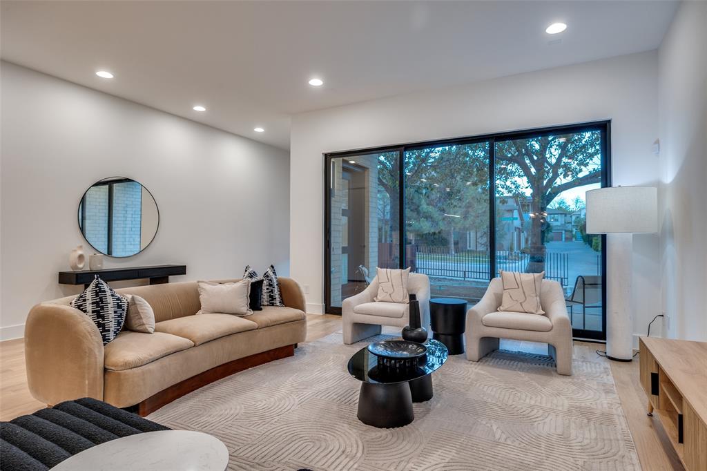 NTERURBAN HILLS - Residential