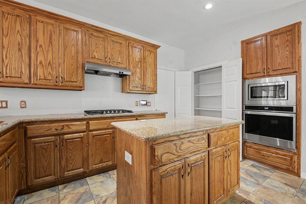 Hunters Glen Twelve - Residential