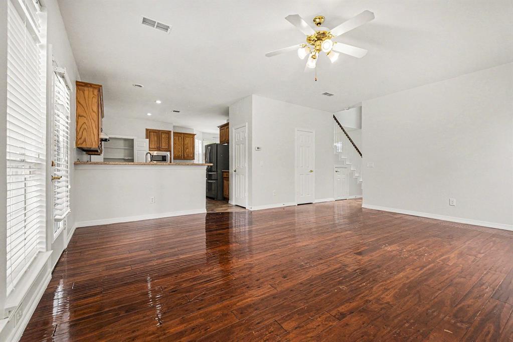 Hunters Glen Twelve - Residential