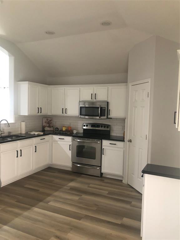Villages Of Carmel Ph III - Residential Lease