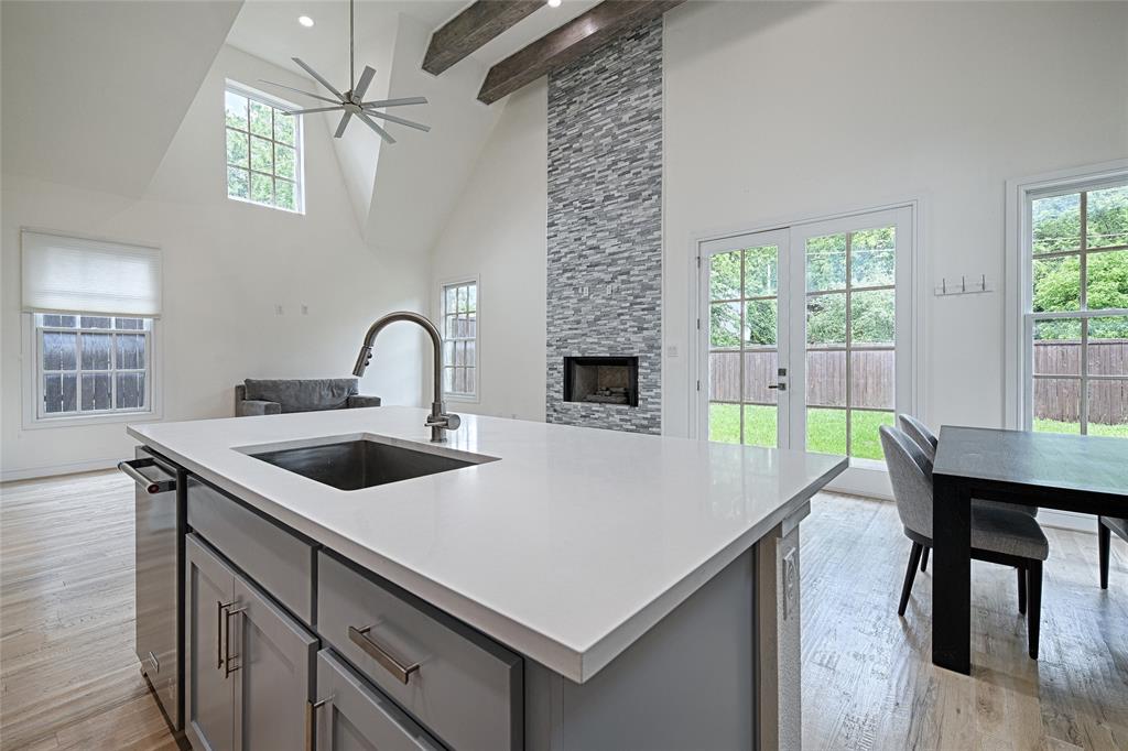 Munger Place - Residential