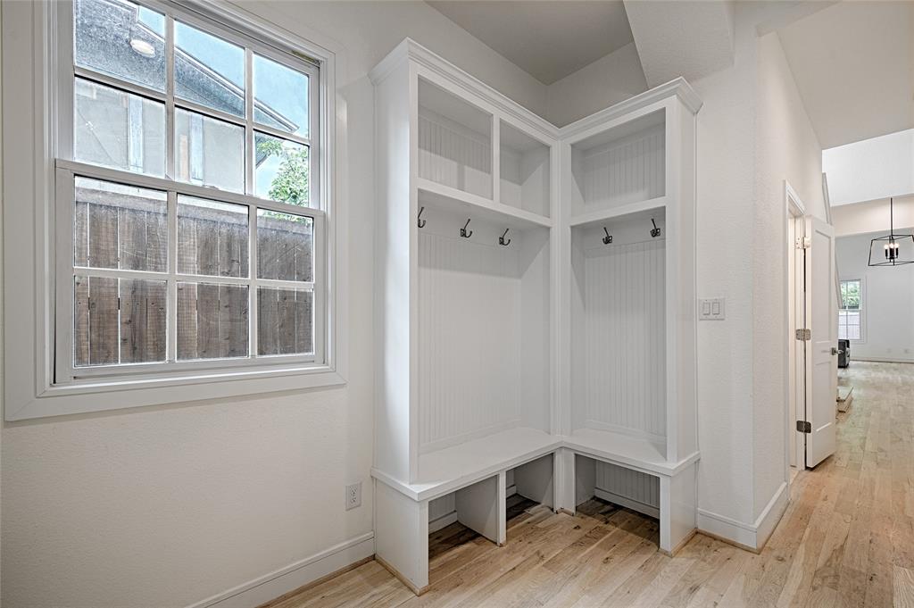 Munger Place - Residential