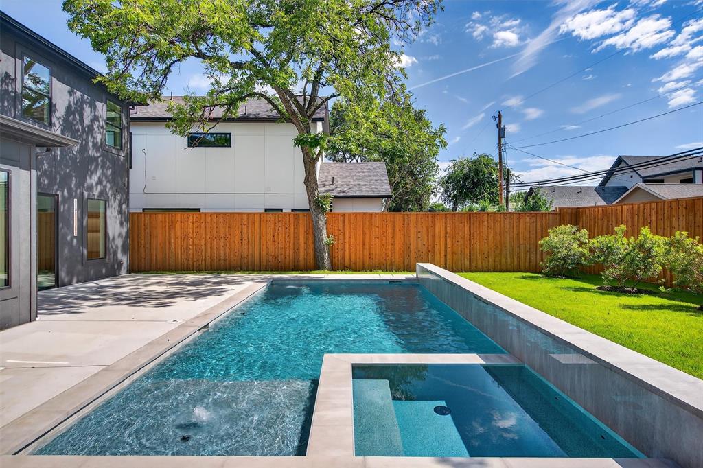 Lovers Lane Heights - Residential