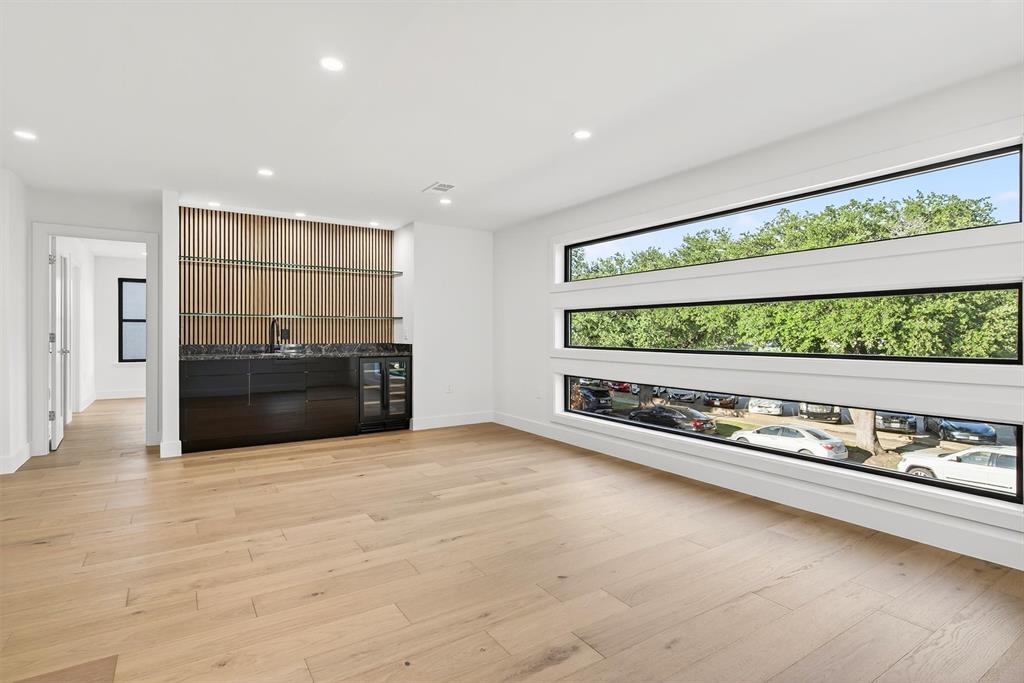 Lovers Lane Heights - Residential