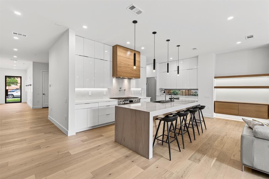 Lovers Lane Heights - Residential