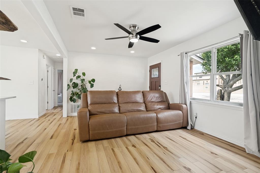 Couts - Residential