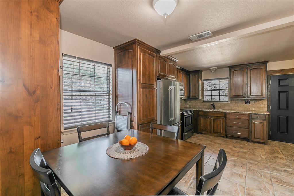 Erwin Rd - Residential