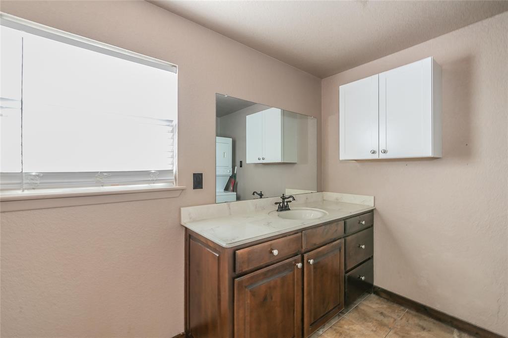 Erwin Rd - Residential
