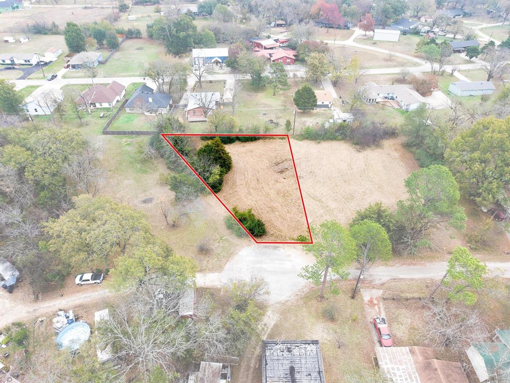 Whispering Oaks - Land