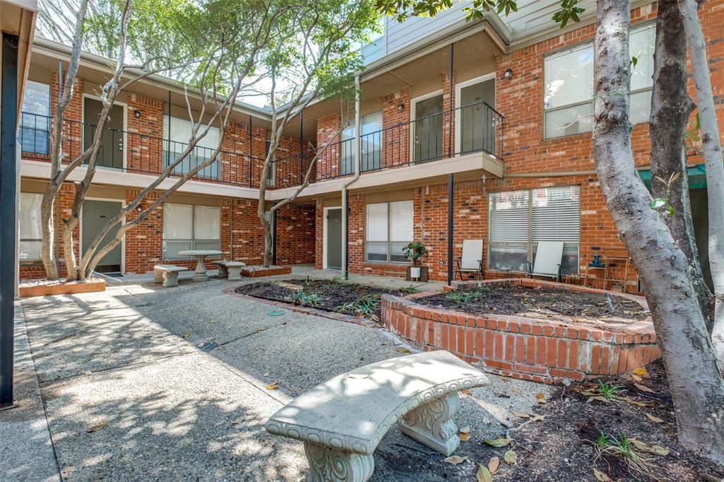 Oak Lawn - Residential