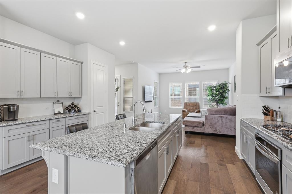 Lakeshore Terrace - Residential