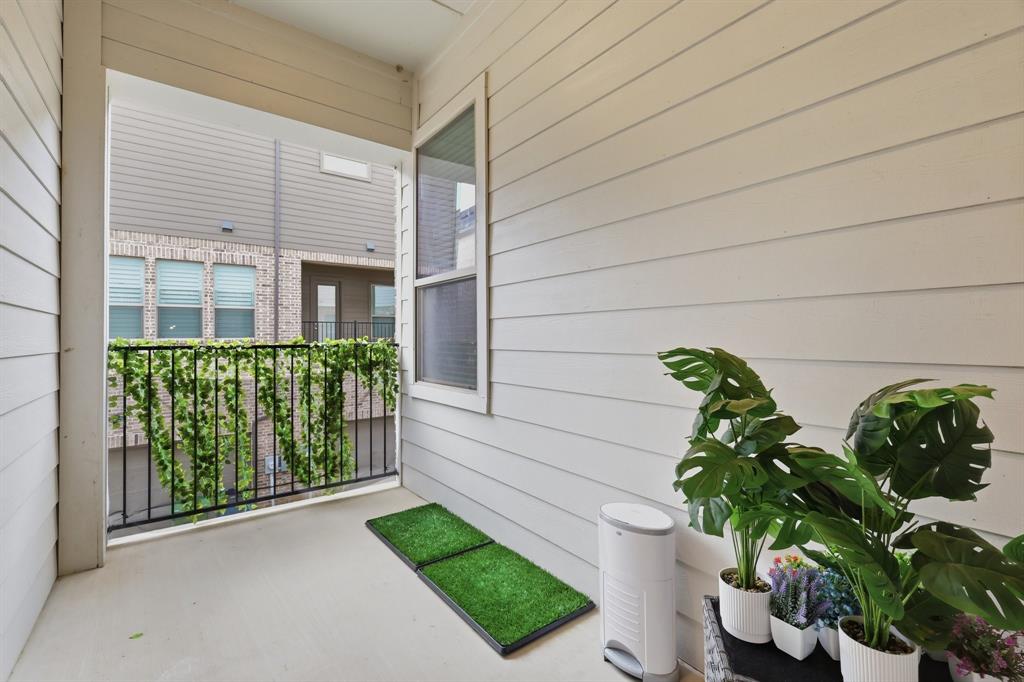 Lakeshore Terrace - Residential