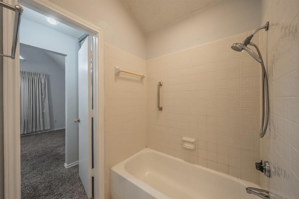 Keller Spgs Townhome 2800 - Residential