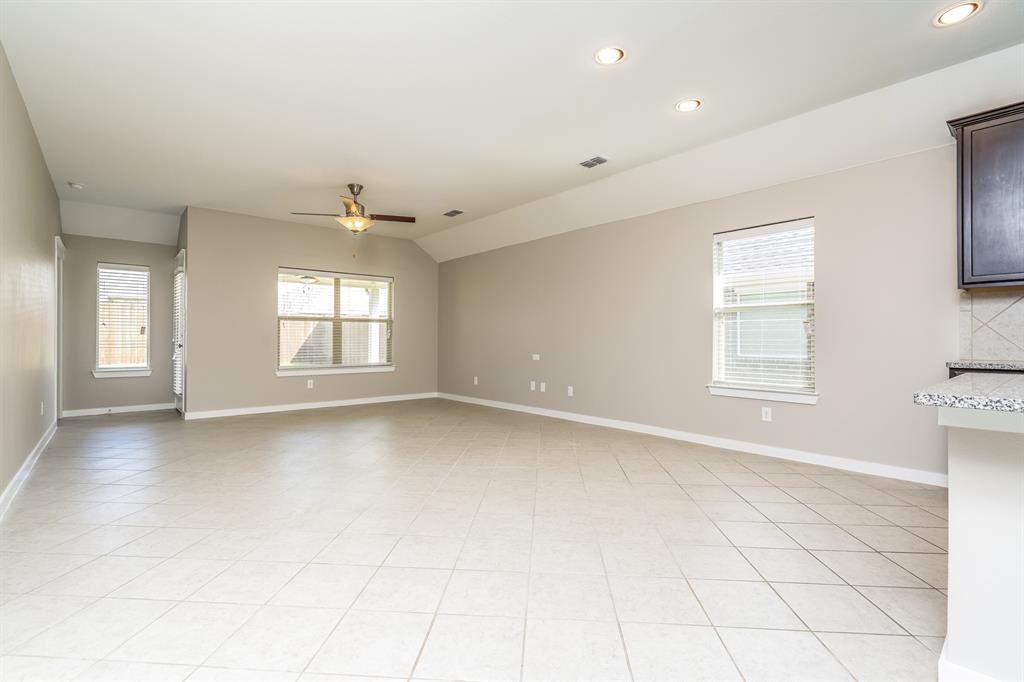 Villages of Charleston - Residential Lease