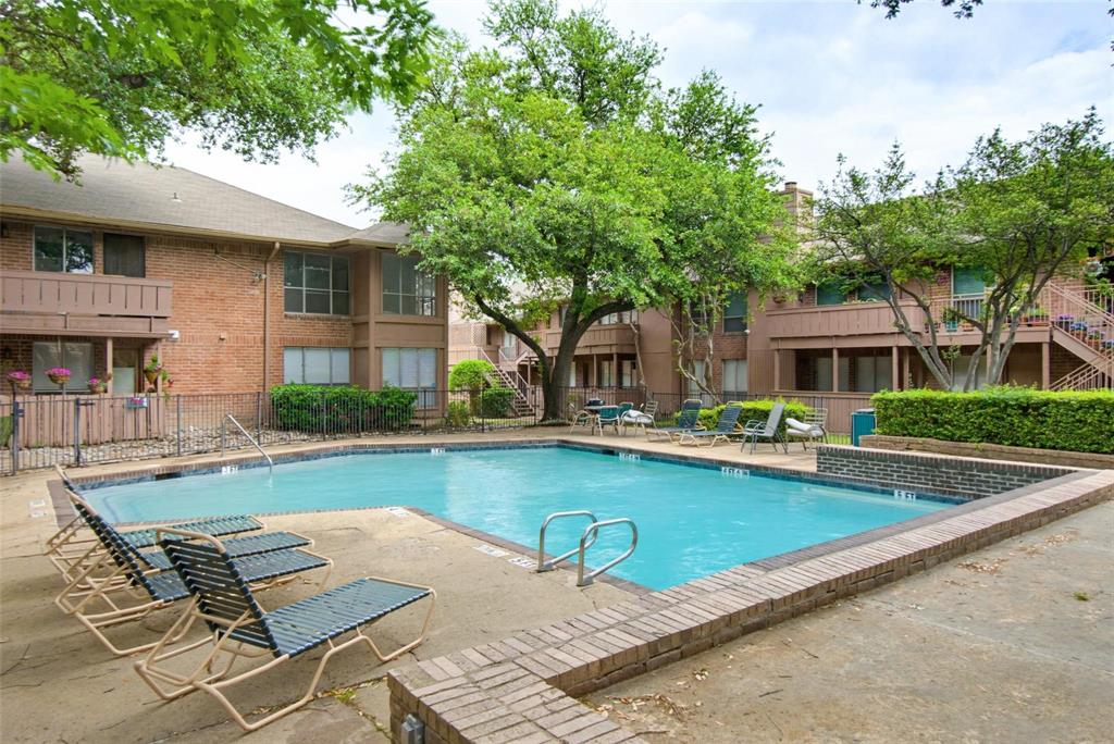 Hollows North Condo - Residential