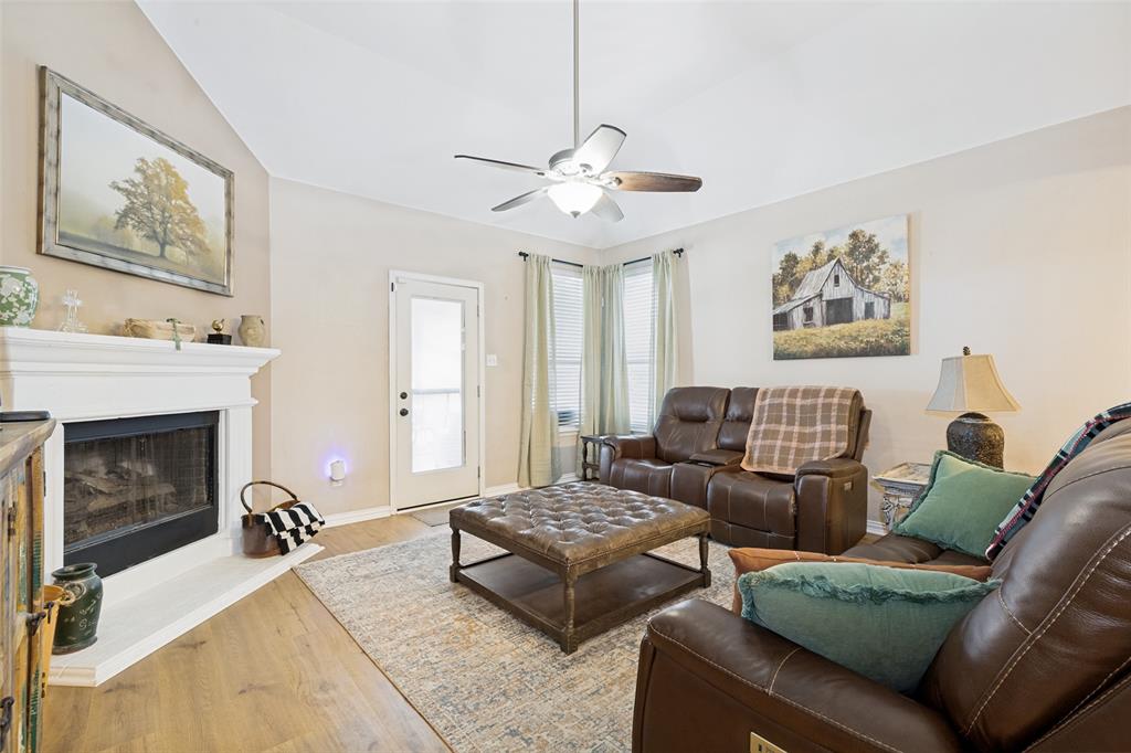 Wilshire Valley - Residential