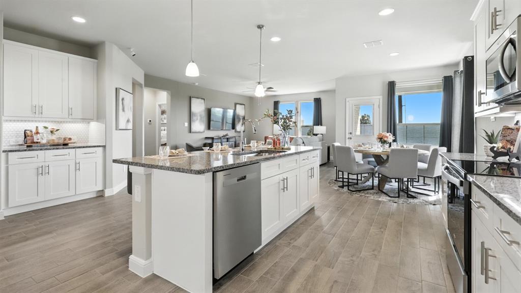 Lakeview Pointe - Residential