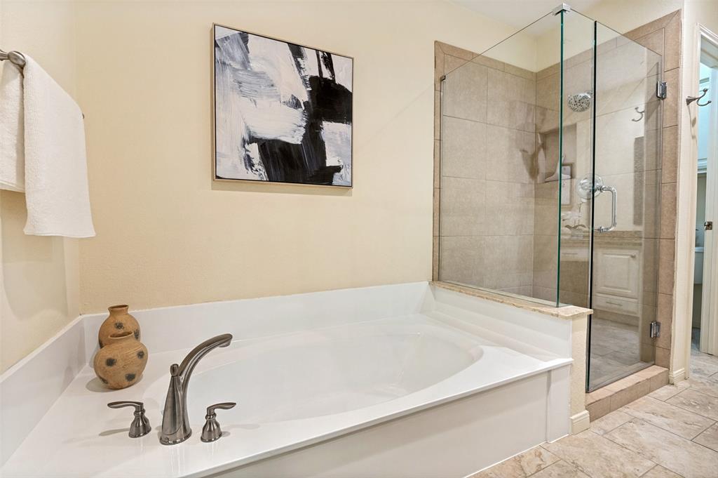 Cloisters Condo The - Residential