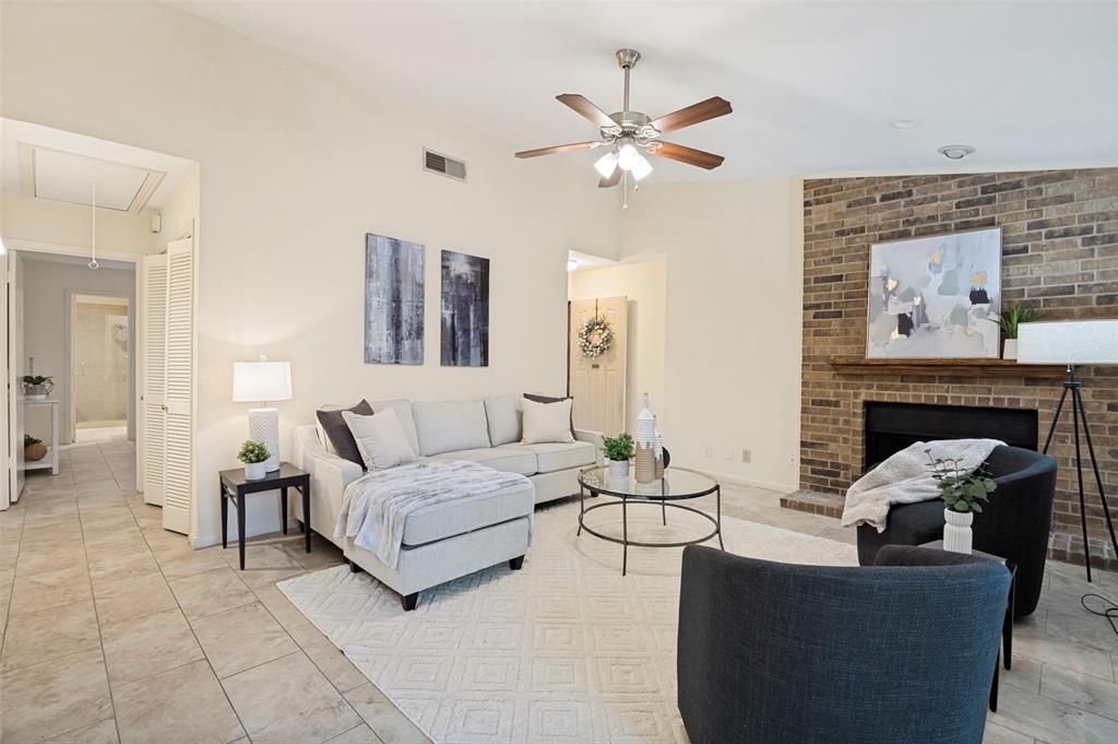Cloisters Condo The - Residential