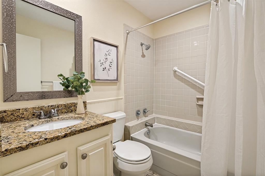 Cloisters Condo The - Residential