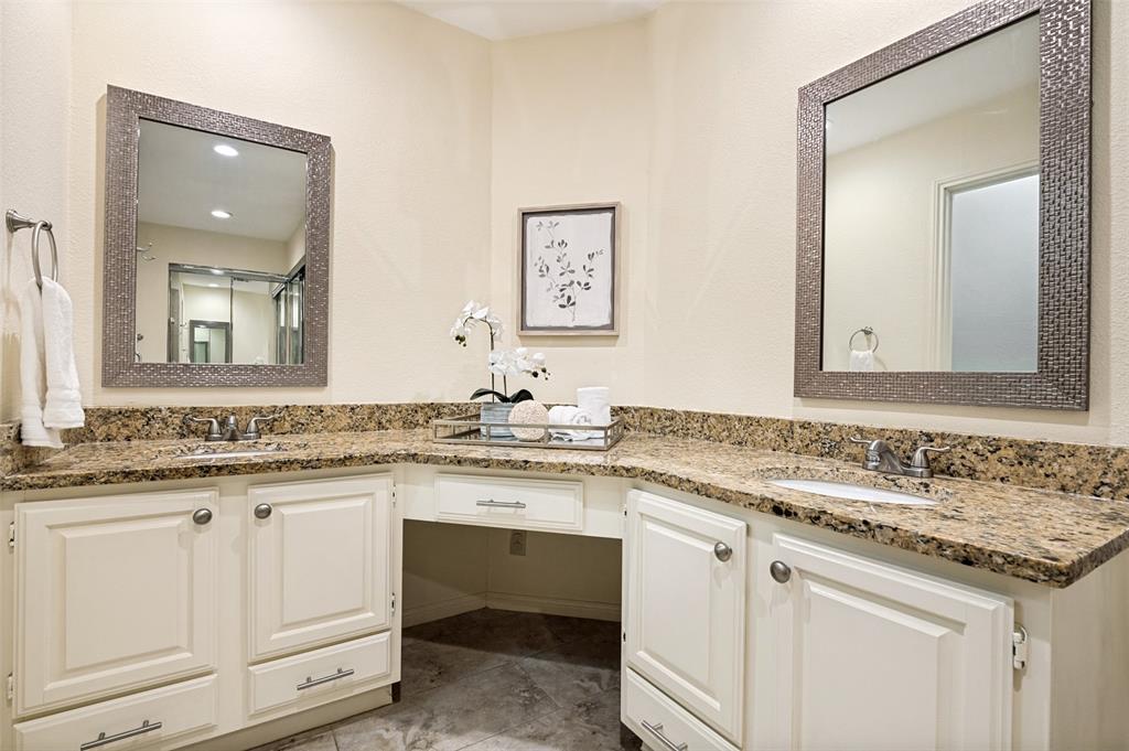 Cloisters Condo The - Residential