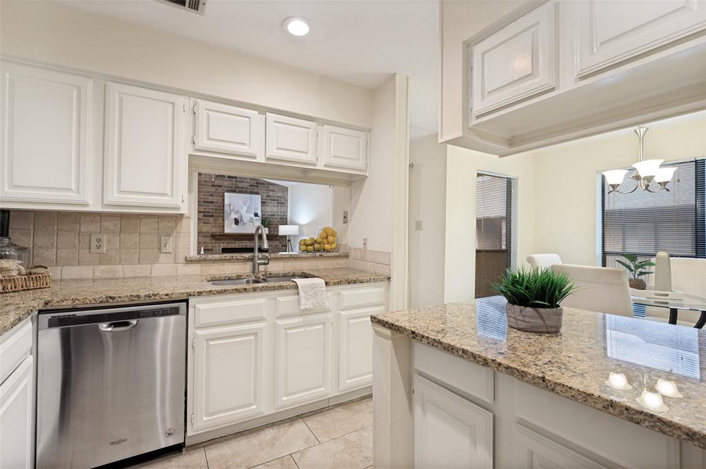 Cloisters Condo The - Residential