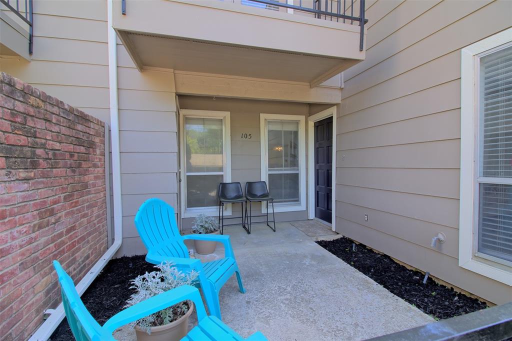 Charming First-Floor Condo in Prime Dallas Location.Welcome to this inviting first-floor condo nestled in the heart of Dallas, offering both comfort and convenience. This well-maintained unit features a functional layout with spacious living and dining areas, perfect for everyday living or entertaining. Natural light fills the space, creating a warm and welcoming atmosphere throughout. The kitchen offers ample cabinetry and workspace, seamlessly connecting to the main living area. Some of the updates include fresh paint, new stainless appliances, granite countertops in kitchen, all three bathrooms have been freshened up. The generously sized bedroom(s) provide a peaceful retreat, while the bathroom(s) are thoughtfully designed for both style and functionality. Enjoy the ease of ground-level access along with community amenities such as a pool, landscaped grounds, and assigned parking. Located just minutes from major highways, shopping, dining, and medical districts, this property is ideal for those seeking low-maintenance living in a central location.Whether you’re a first-time buyer, downsizing, or looking for an investment opportunity, this condo checks all the boxes. Buyer and buyers agent to verify listing information, including, but not limited to schools, square footage and HOA information.