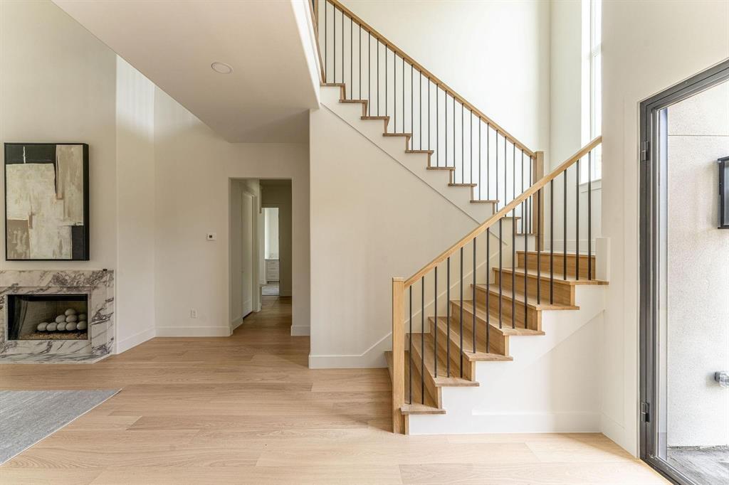 NORTH DAVILLA DRIVE ESTATESGLENRIDGE ESTATES 3 - Residential