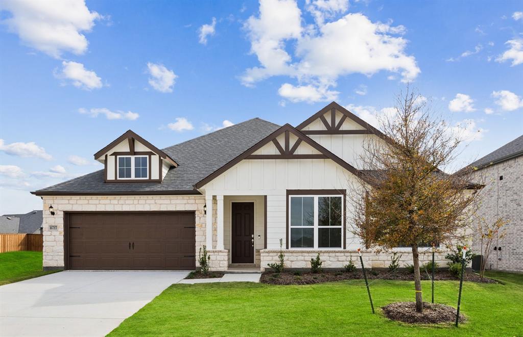 NEW CONSTRUCTION: Welcome to Highland Lakes in McKinney! Discover the exquisite one-story Boling plan - available October - November 2025 for move-in. This stunning 4-bedroom, 3.5-bathroom home features a vaulted ceiling in the owner's suite, and an airy kitchen with an oversized center island. The community boasts a refreshing pool and a lush park, perfect for relaxation and recreation. With 2,649sq. ft. of open concept living space, this home is ideal for a growing family or entertaining guests. With no MID or PUD and set in Prosper ISD this home is the perfect fit for you!
Experience the perfect blend of comfort and sophistication in this beautiful new home.