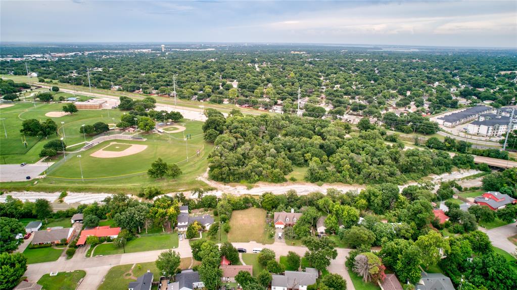 Woodbrook 02 - Land