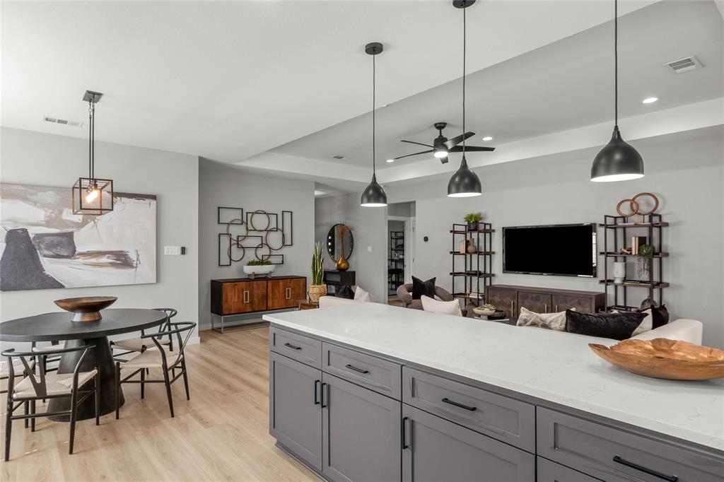 RONIN HOME BUILDER - Residential