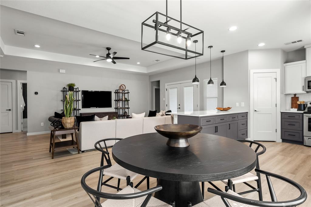 RONIN HOME BUILDER - Residential