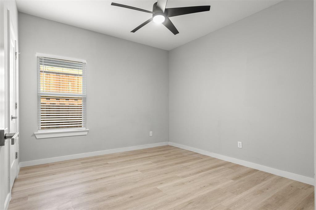 RONIN HOME BUILDER - Residential