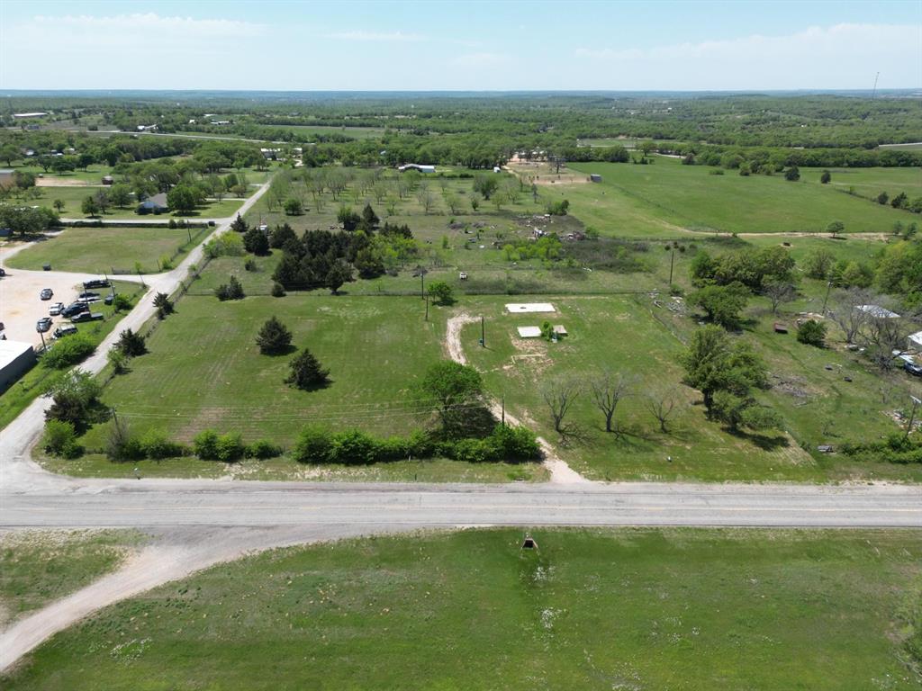 LOCATION LOCATION LOCATION.  PAVED ROAD This property is just over 2 acres, very close to town and has ZERO restrictions.  Water-well, propane tank, large cellar, and a couple of concrete pads already in place to build your home or business on.  Don't miss out on this awesome opportunity.




All information provided is deemed reliable, but is not guaranteed and should be independently verified.