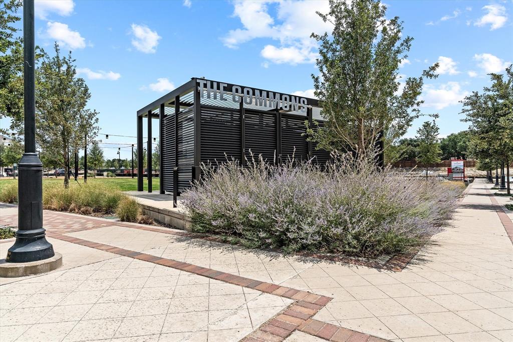 Addison Grove - Residential