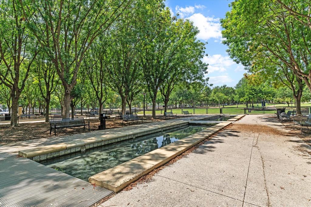 Addison Grove - Residential
