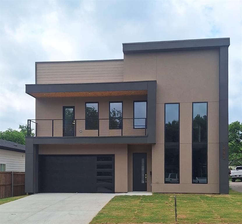 ***No fault of the property. Buyer’s financing approval failed ***New construction in the heart of Dallas! This stunning home offers 5 bedrooms and 3.5 bathrooms, thoughtfully designed to combine elegance, comfort, and modern living. From the moment you walk in, you’ll be welcomed by an open-concept layout filled with natural light and upscale finishes throughout.
The primary suite is conveniently located downstairs, featuring a spa-like bathroom with a soaking tub and a spacious walk-in closet complete with custom cabinetry and shelving. The living room invites you to relax with a beautiful fireplace, while the chef’s kitchen showcases high-end appliances, perfect for everyday living and entertaining alike.
Upstairs, you’ll find a second primary suite with a private balcony—ideal for enjoying quiet mornings or evening sunsets—along with three additional bedrooms and a generous family room with its own fireplace, creating the perfect space for gatherings, movie nights, or hosting guests.
A rare opportunity to own a beautifully crafted home in one of Dallas’s most desirable locations—where style, space, and functionality come together seamlessly.