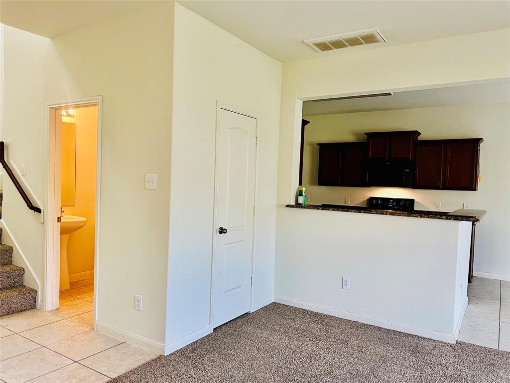 Stone Crk Ranch Ph IV - Residential Lease