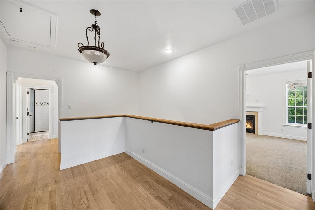 Emerald Sound At Lake Lewisville - Residential