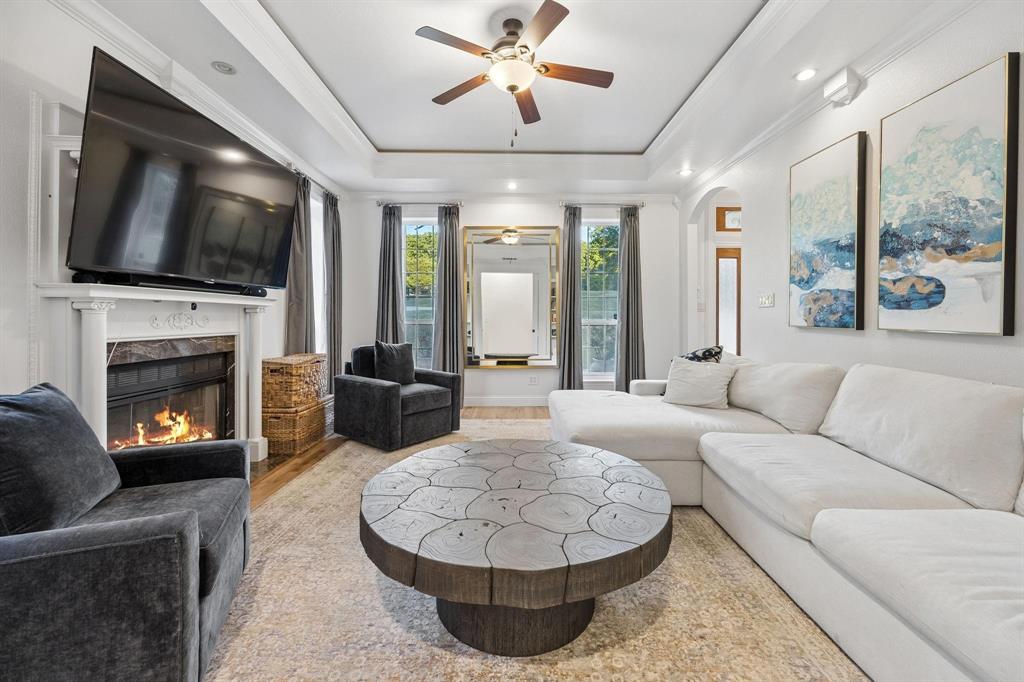 Emerald Sound At Lake Lewisville - Residential