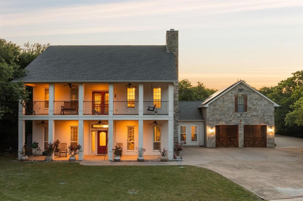 Emerald Sound At Lake Lewisville - Residential