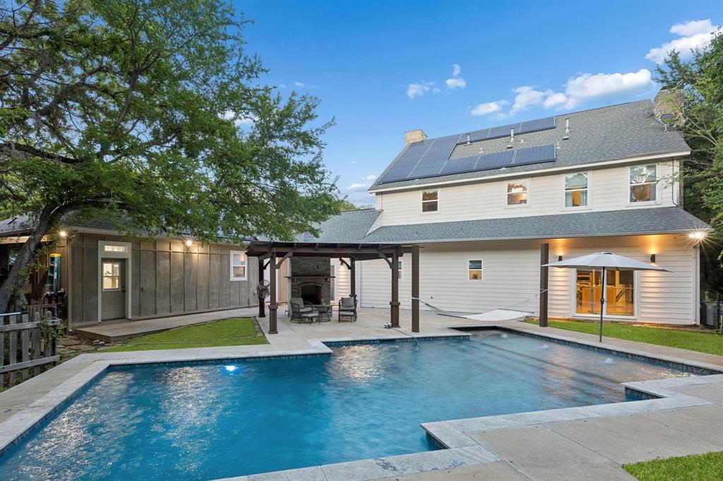 Emerald Sound At Lake Lewisville - Residential