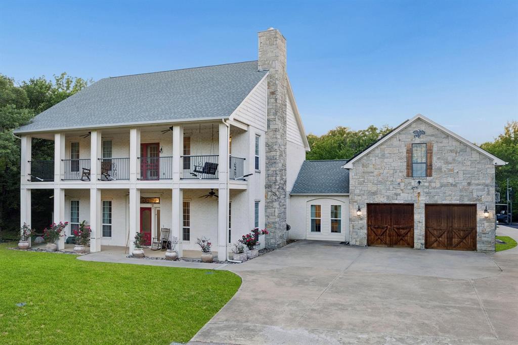 Emerald Sound At Lake Lewisville - Residential