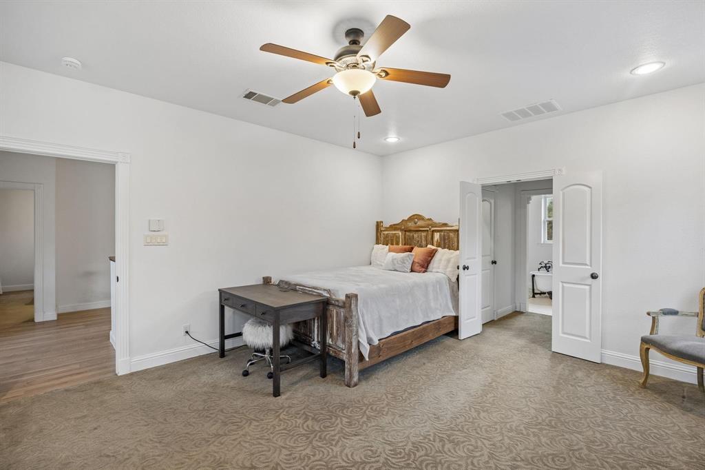 Emerald Sound At Lake Lewisville - Residential