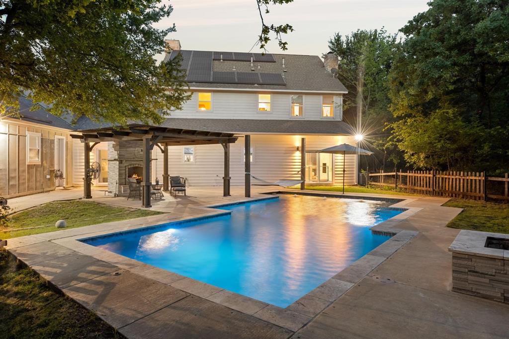 Emerald Sound At Lake Lewisville - Residential