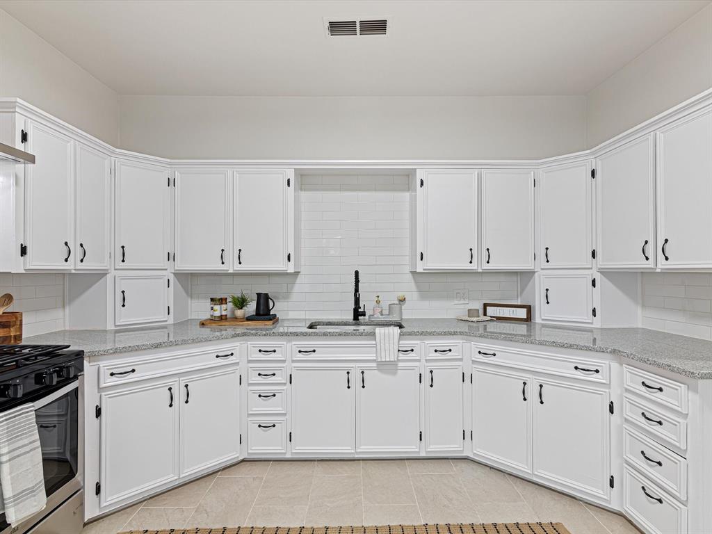 OAK LAWN - Residential