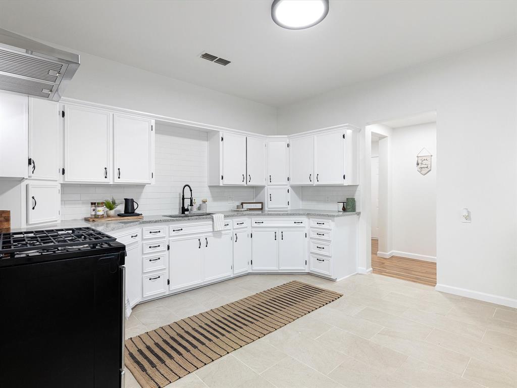 OAK LAWN - Residential