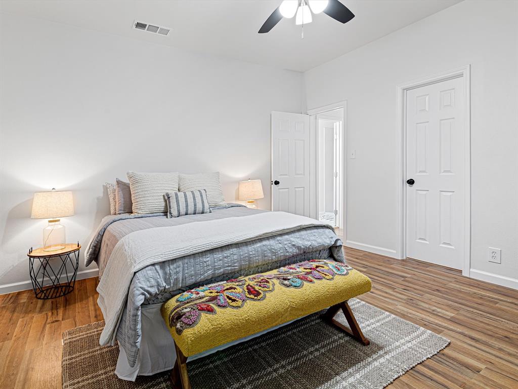 OAK LAWN - Residential