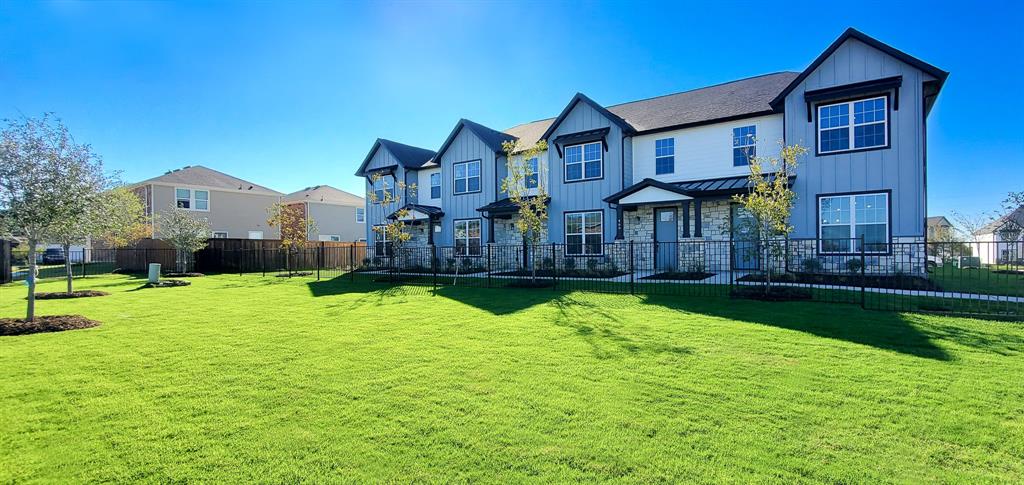 Townhomes at Monticello - Residential